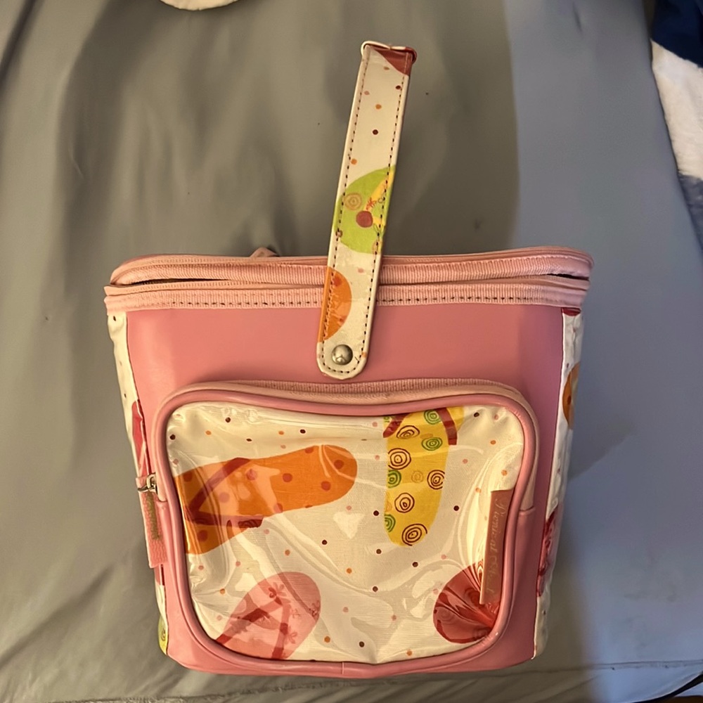 Picnic at Ascot. Flip flop picnic tote.